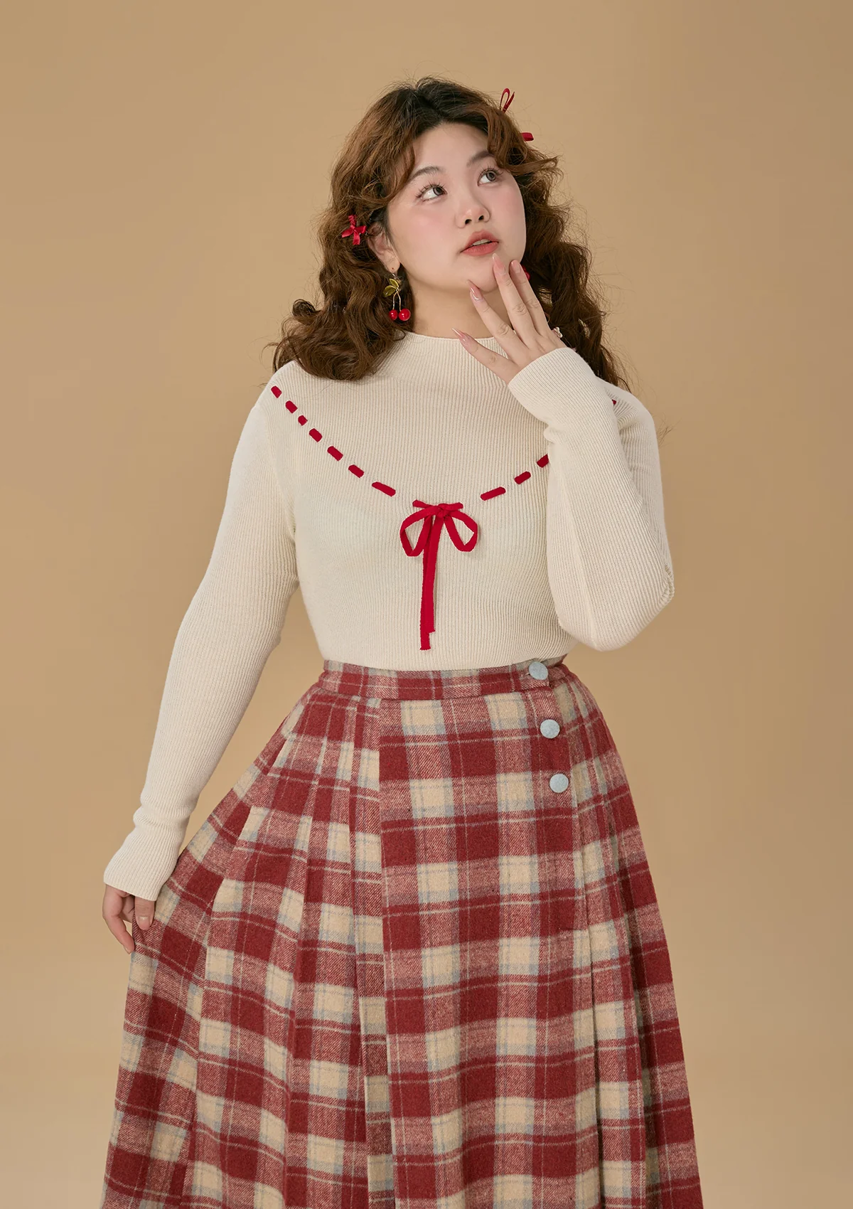 Curve & Plus Strawberry Post Office Knit Bottom Shirt - Thrancidy