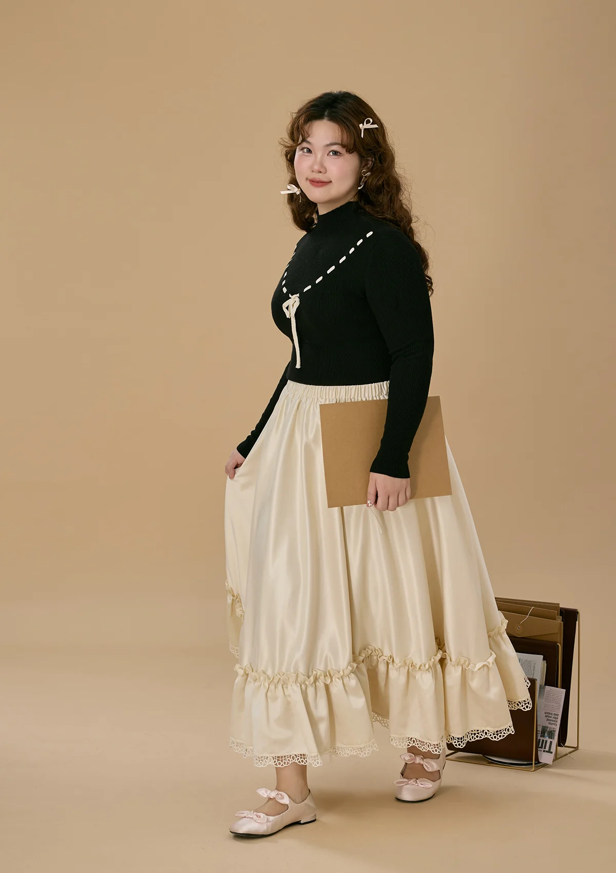 Curve & Plus Strawberry Post Office Knit Bottom Shirt - Thrancidy