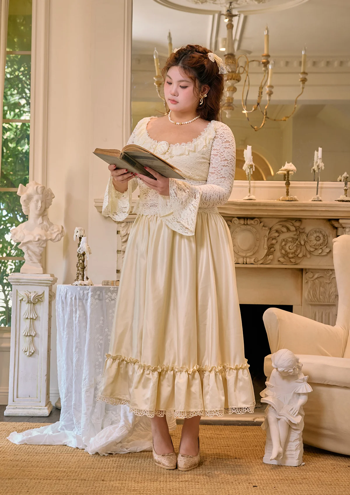 Curve & Plus White Moon Dance Top - Thrancidy