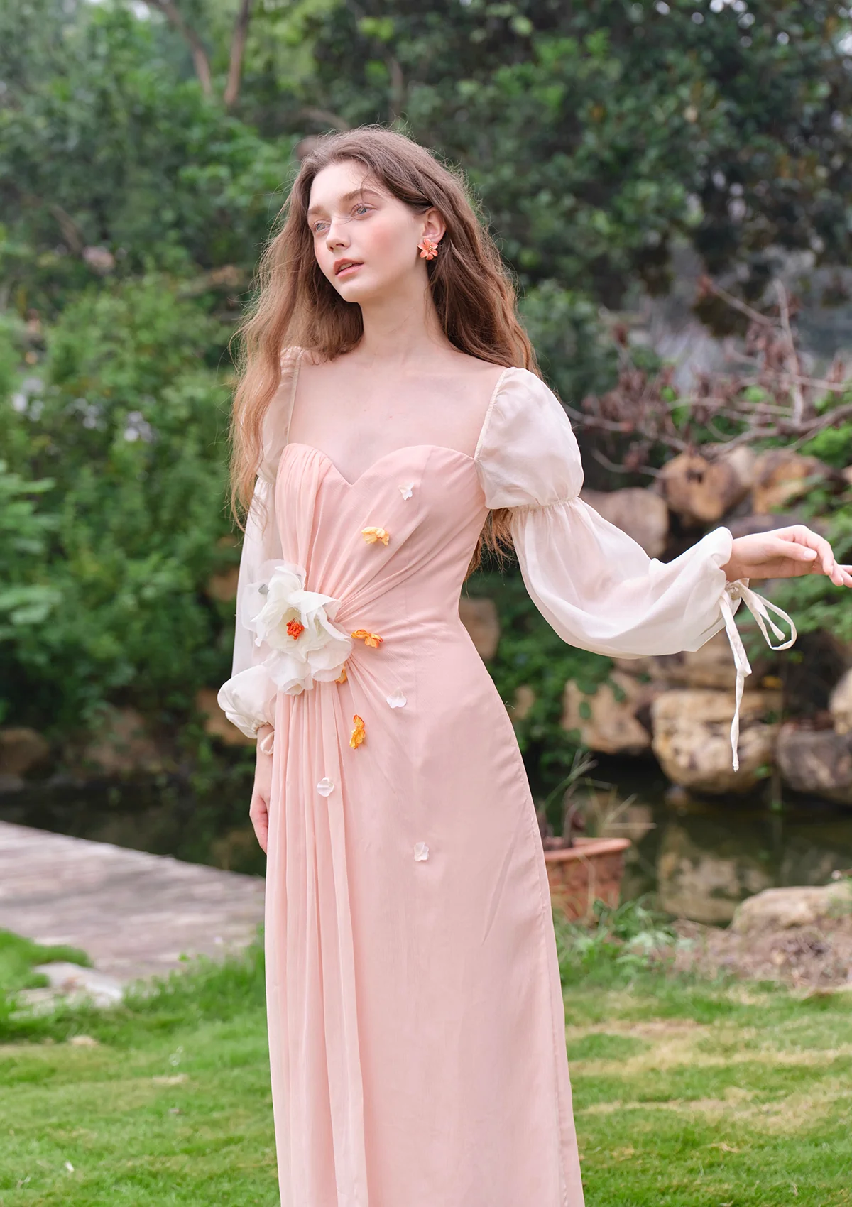 Roselle Gossamer Dress - Thrancidy