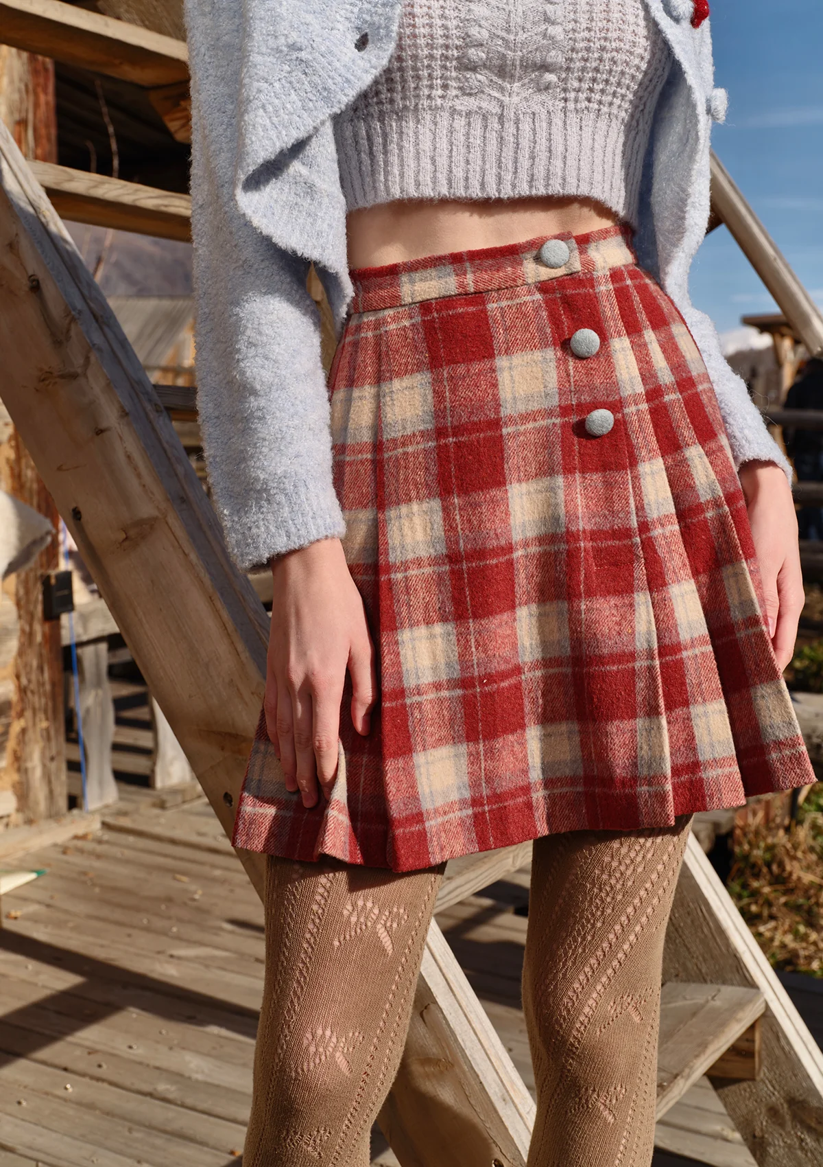 Rosey Christmas Cottage Skirt - Thrancidy