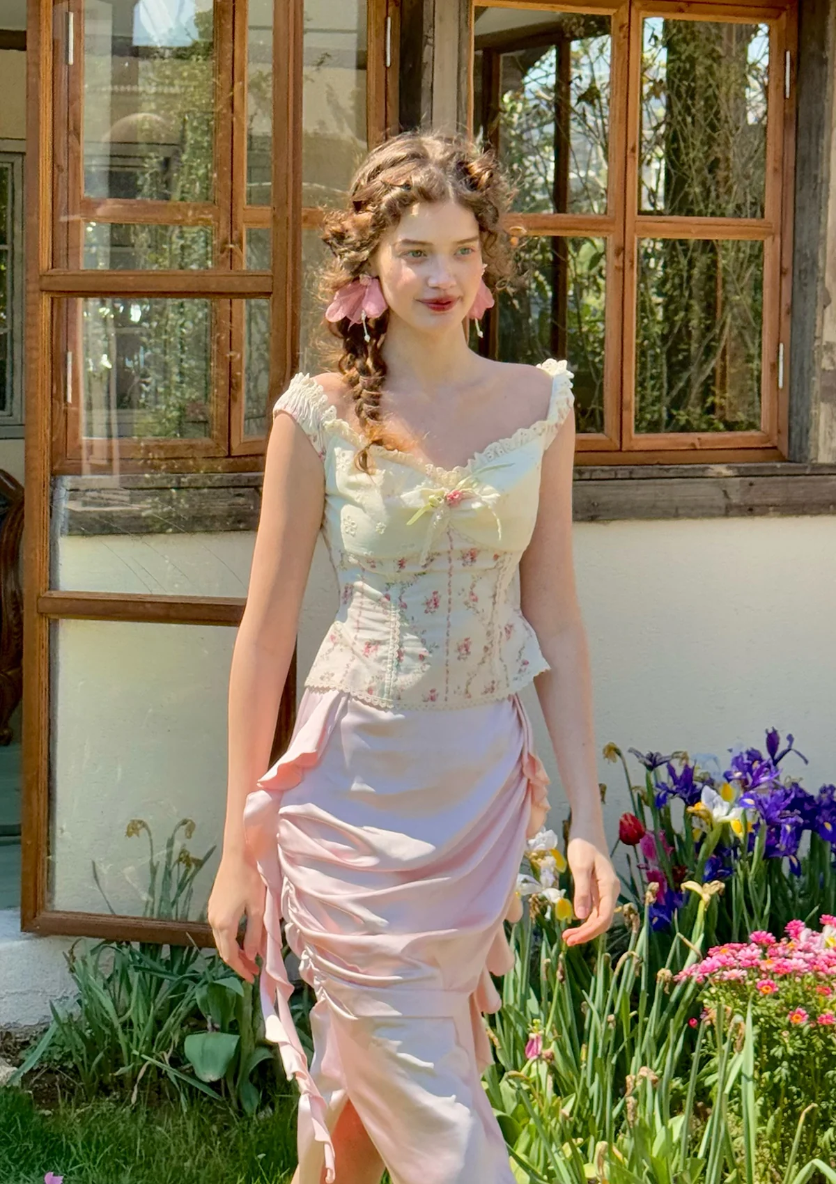 Rose Cake Cup Top - Thrancidy