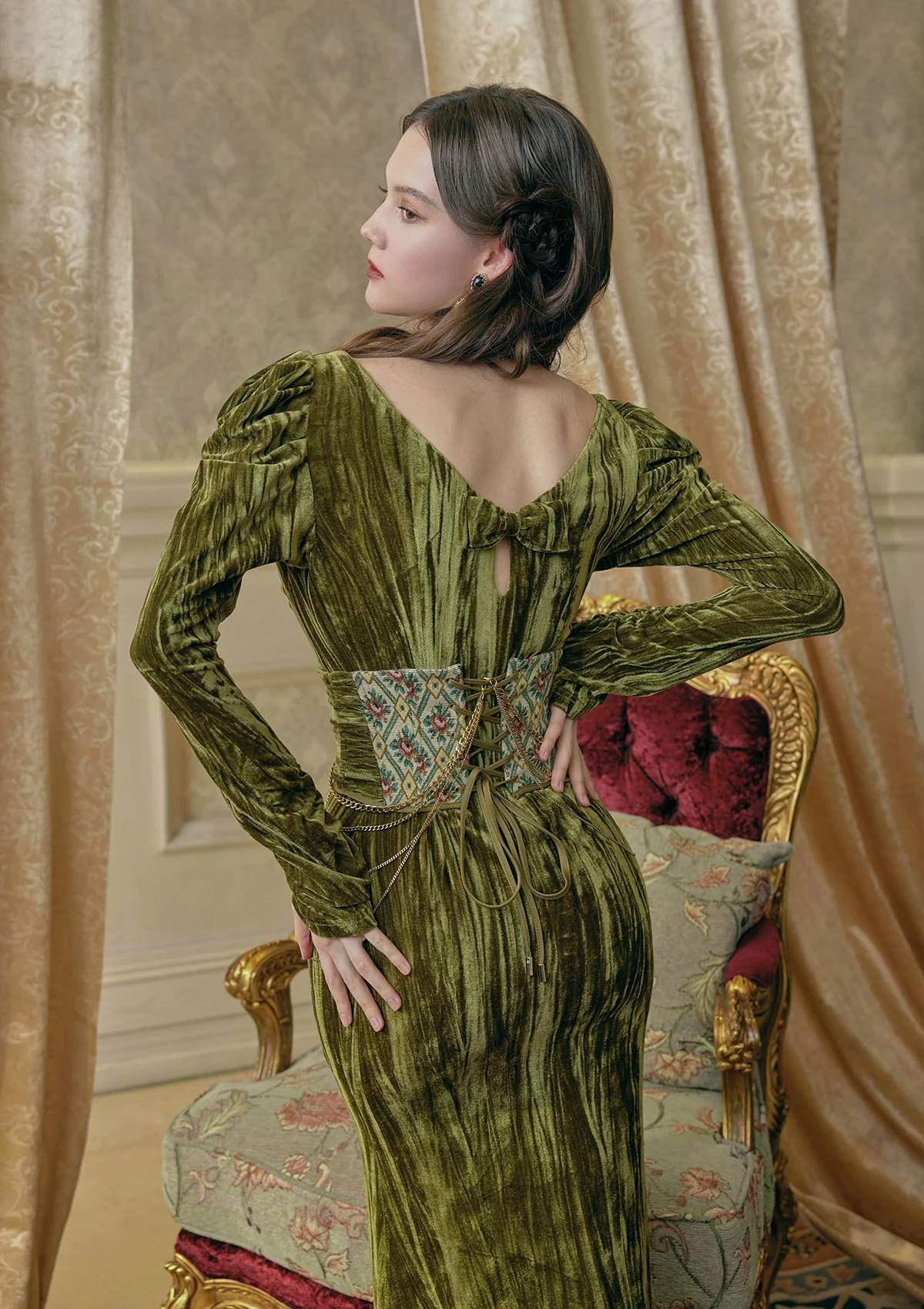 Medusa's Sovereign Gown - Thrancidy