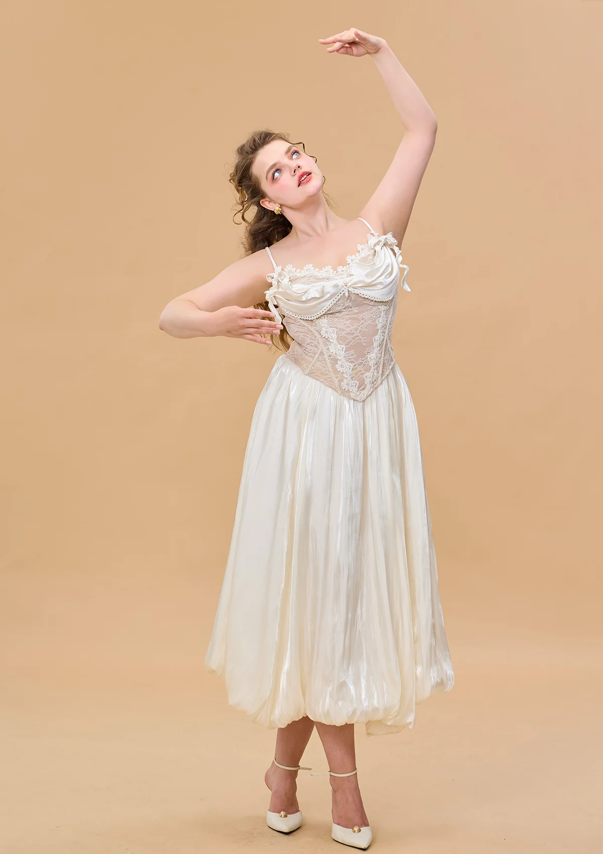 Curve & Plus White Butterfly Flora Skirt - Thrancidy