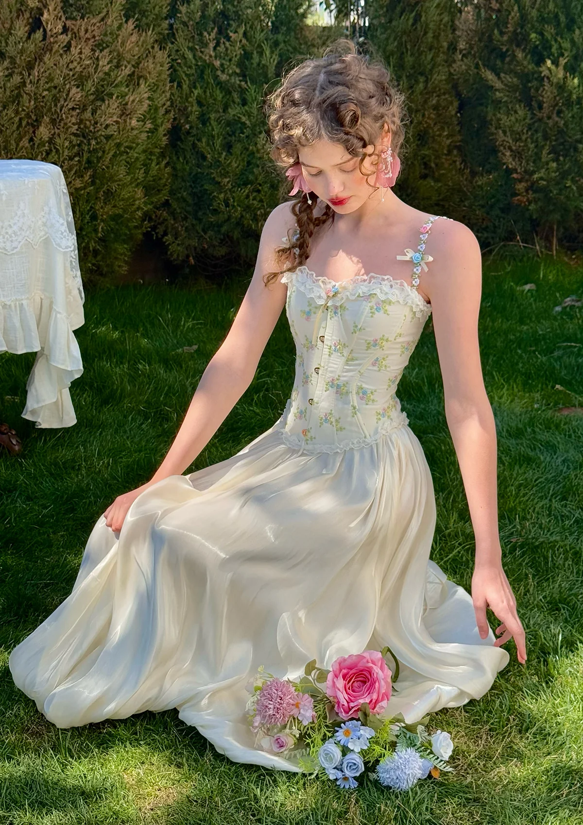 White Butterfly Flora Skirt - Thrancidy