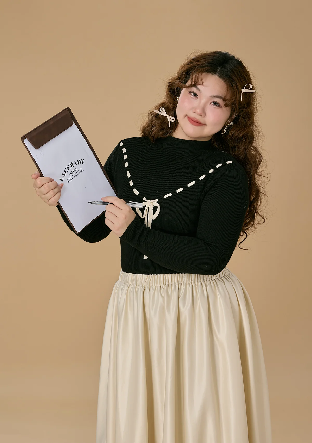 Curve & Plus Strawberry Post Office Knit Bottom Shirt - Thrancidy