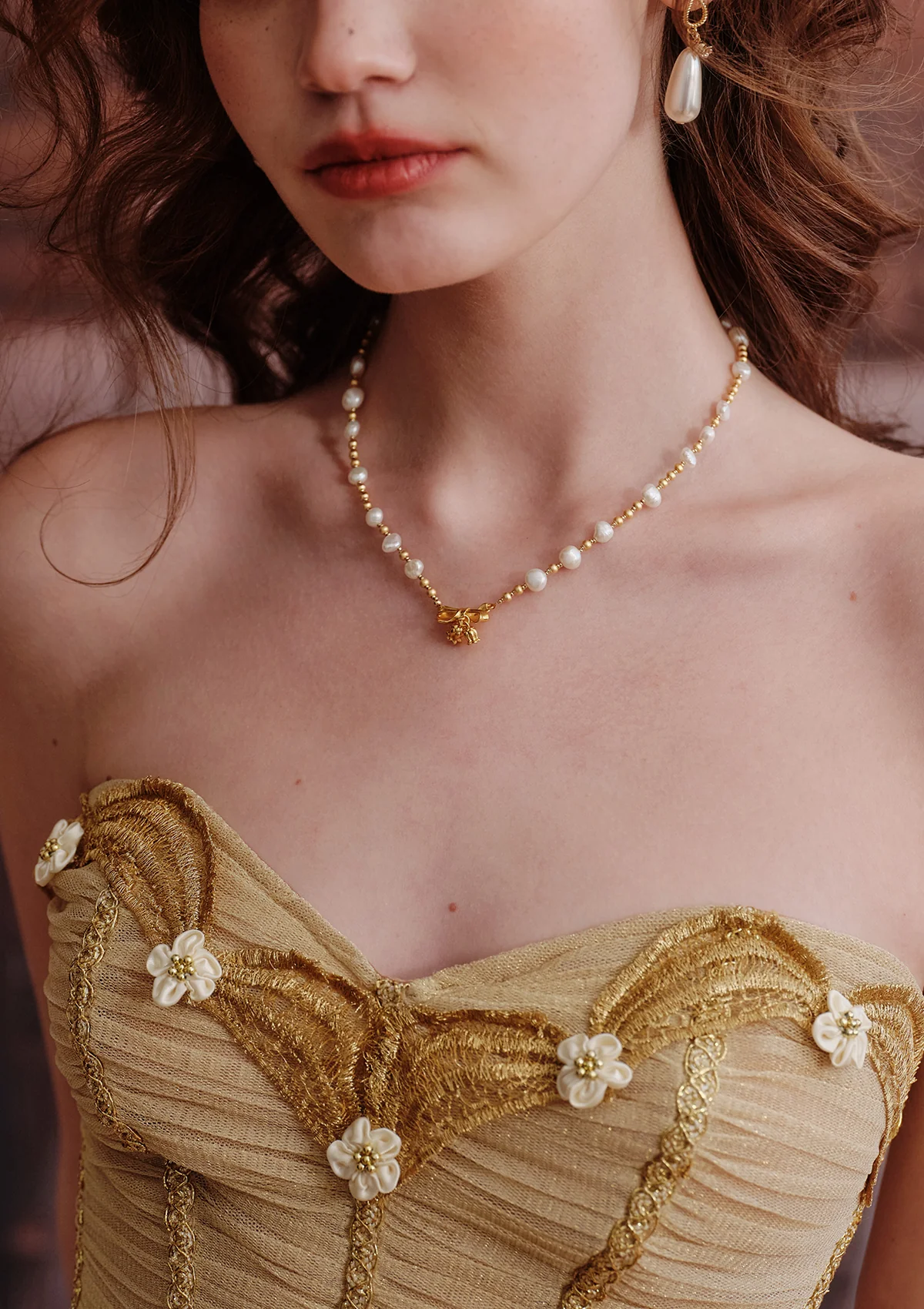 Lustre of a Butterfly Kiss Necklace - Thrancidy