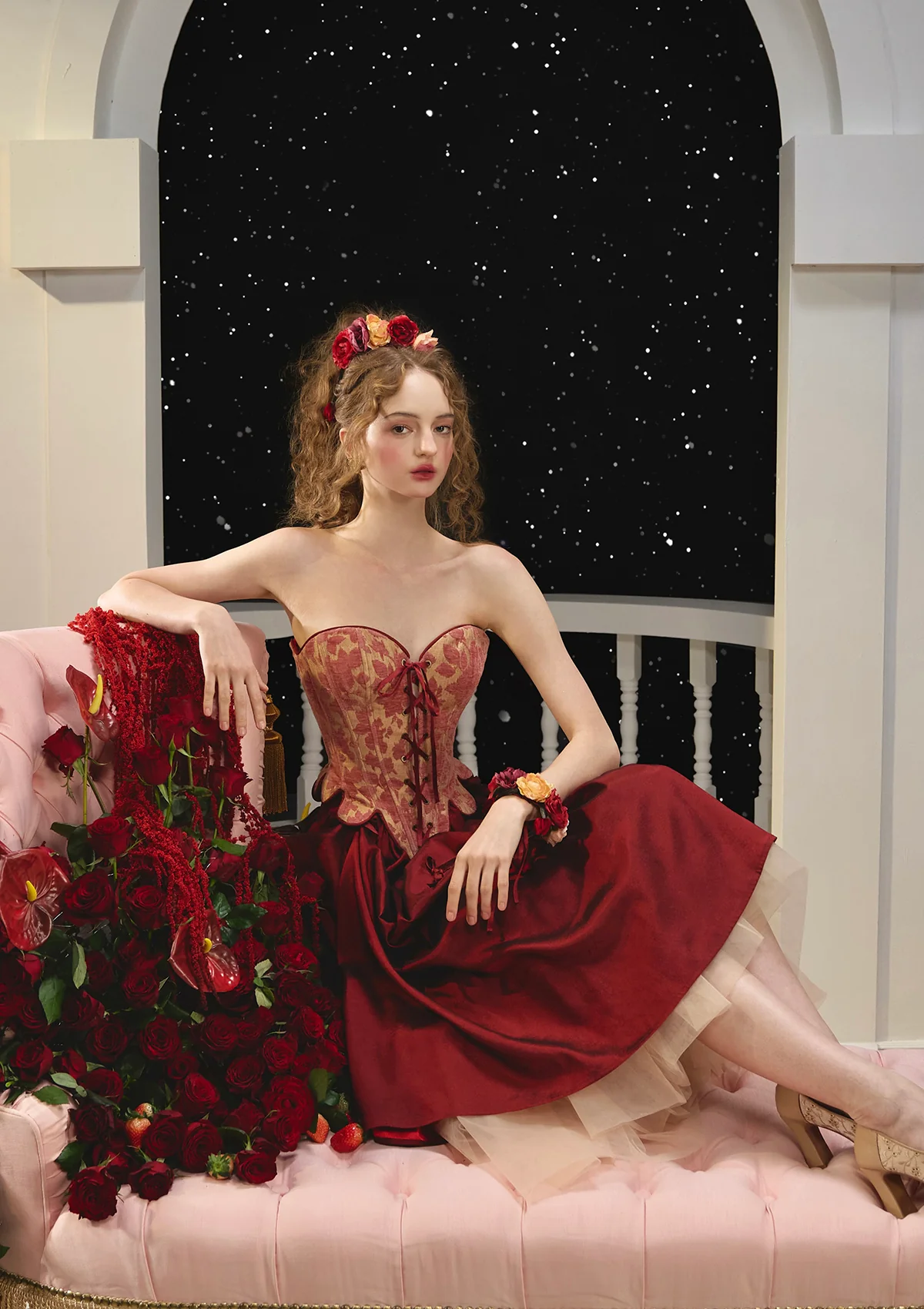 Curve & Plus A Renaissance of Grace Skirt - Thrancidy