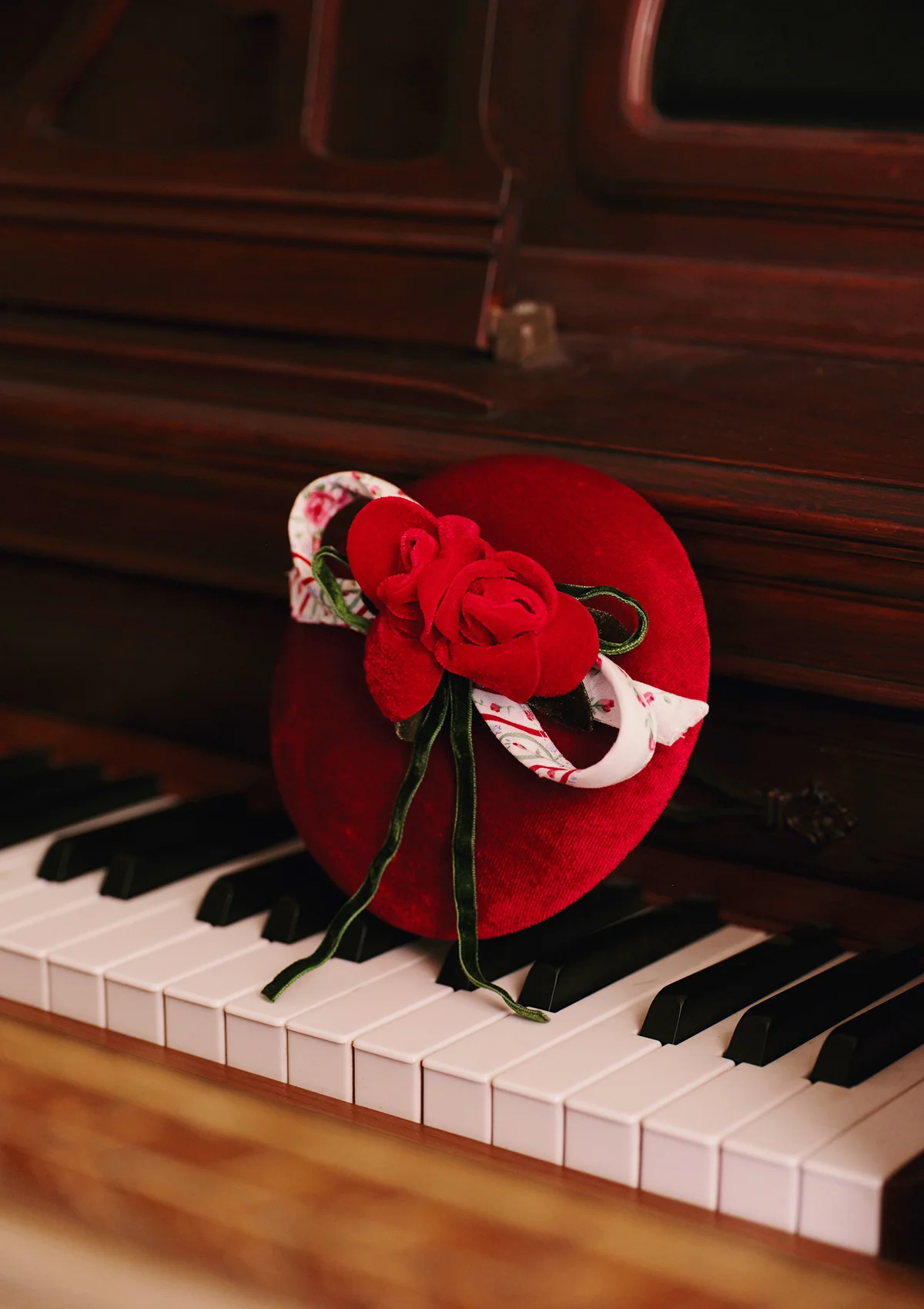 Rose Cupid Top Hat - Thrancidy