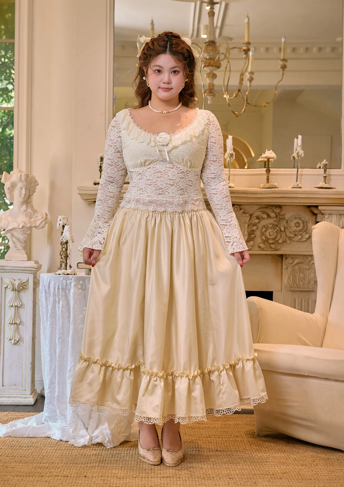 Curve & Plus White Moon Dance Top - Thrancidy