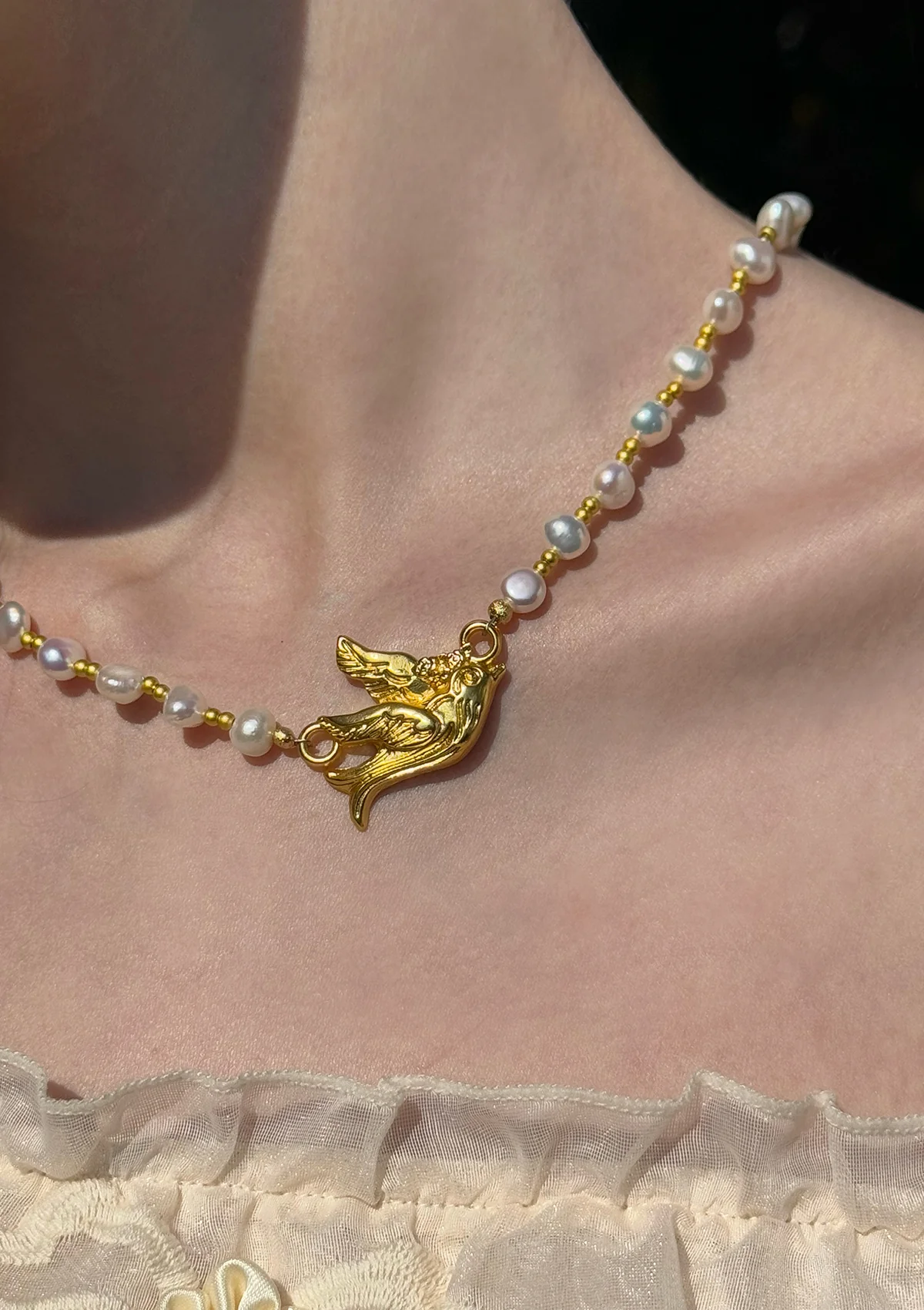 The Dove of Louvre Necklace - Thrancidy