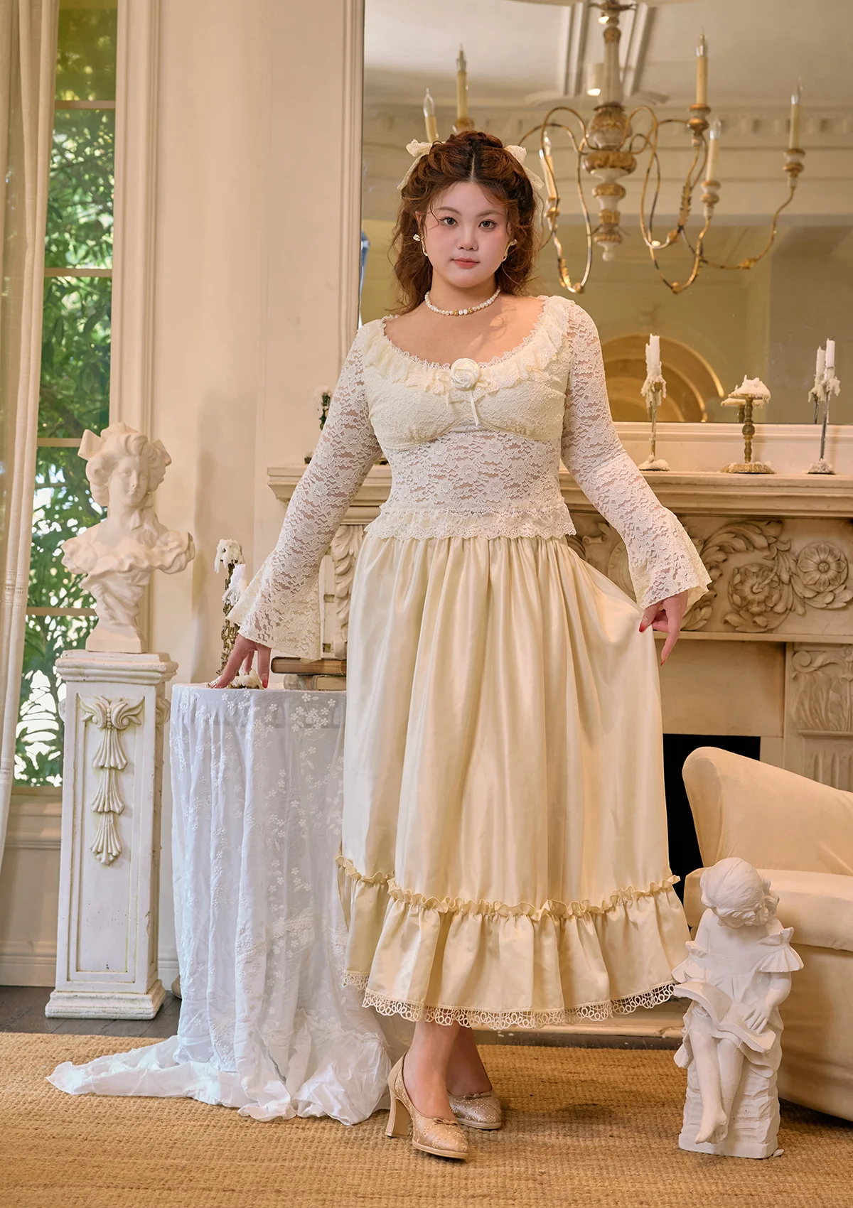 Curve & Plus White Moon Dance Top - Thrancidy