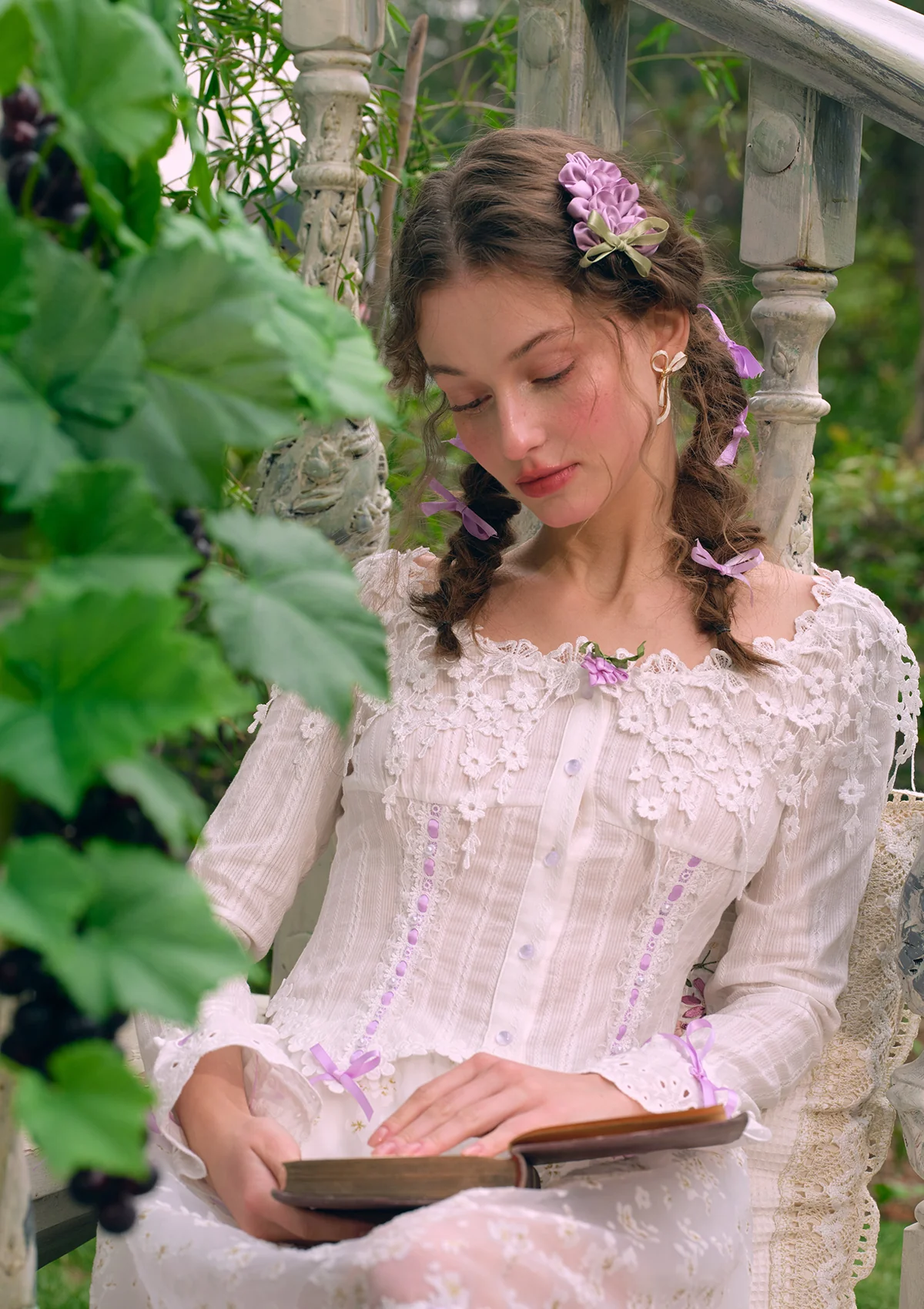 Flower Vine & Wind Song Top - Thrancidy