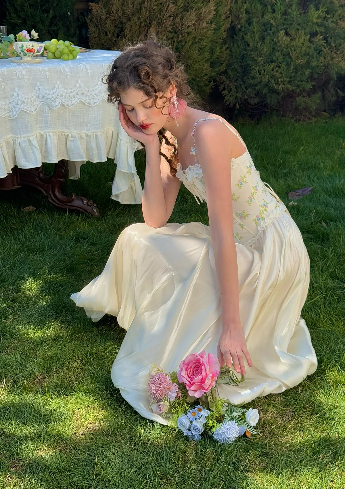 White Butterfly Flora Skirt - Thrancidy