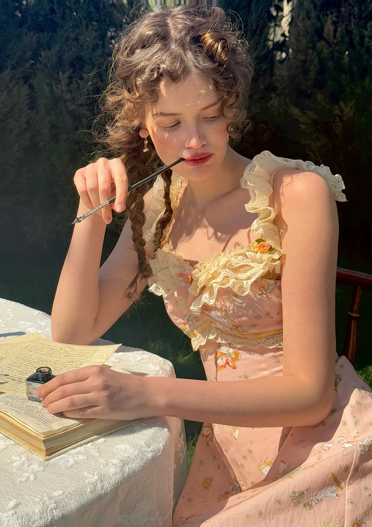 Rosebell Whispers Ear Studs - Thrancidy