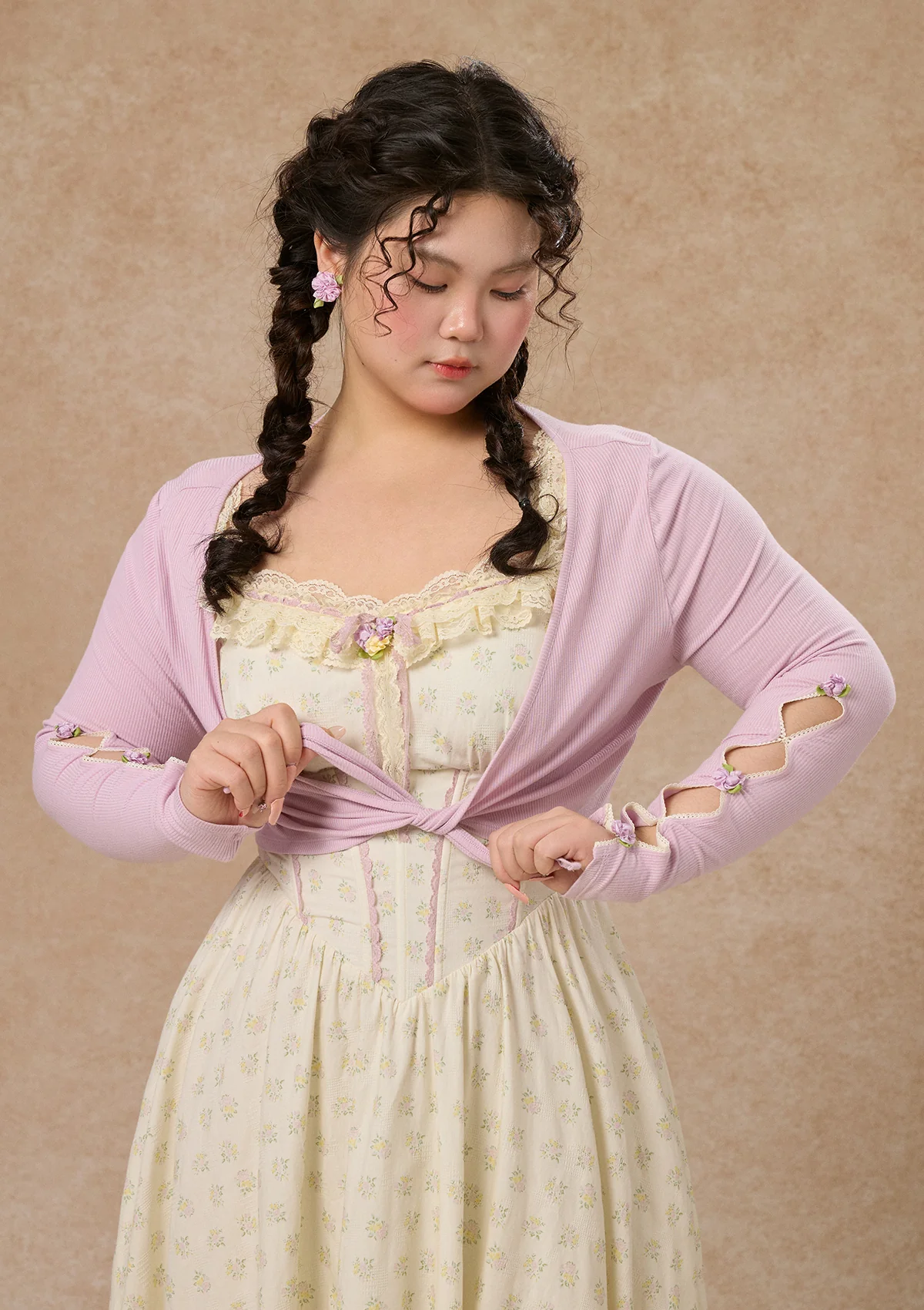 Curve&Plus Cream Clove Cardigan - Thrancidy