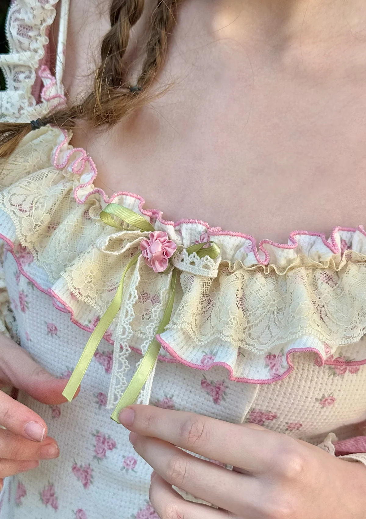 Rose Gardener Cardigan - Thrancidy